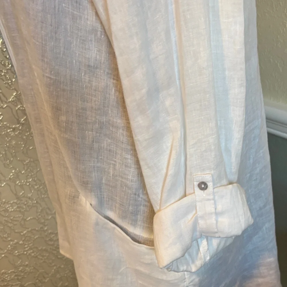 White Button-Up Tunic Top - Picture 7 of 10